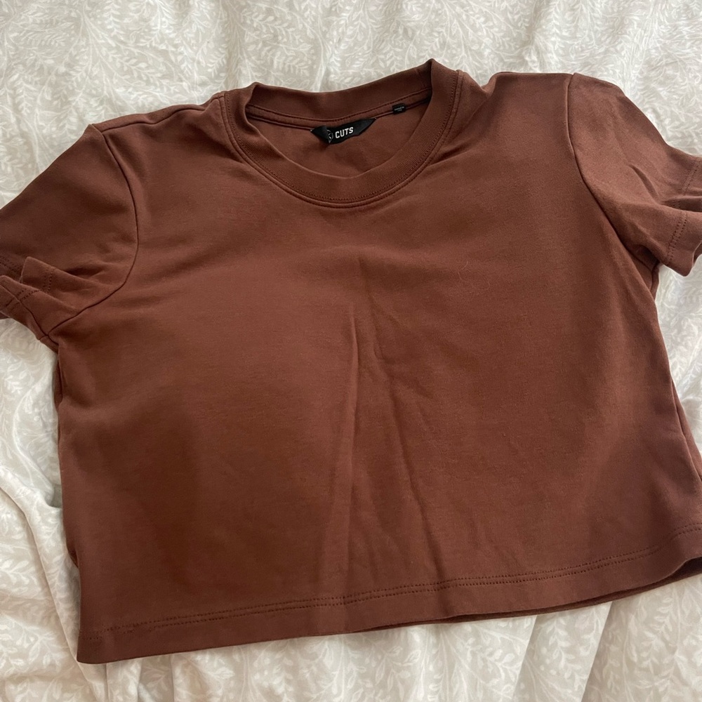 Cut Cropped Tee